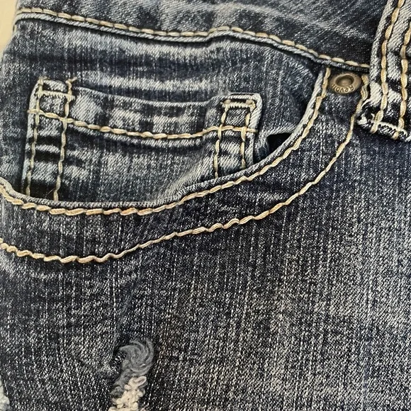 Revolt Size 12 Distressed Blue Jean Shorts - Picture 5 of 9
